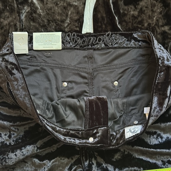 NWT Womens Black Velvet Wrangler Flare Pants With Pockets Size 34 by 30 - Picture 7 of 9